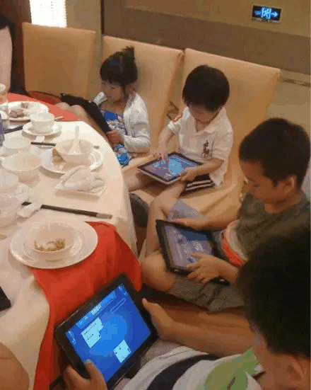 跟孩子正確的溝通方法，強(qiáng)烈建議爸爸媽媽們收著
