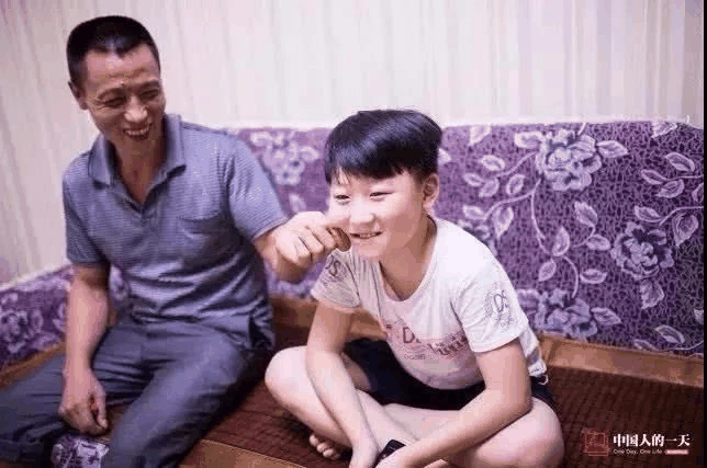 班主任坦言：學霸非天生，班級前10的孩子，90%都來自這4種家庭！