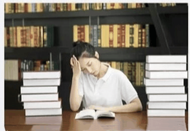 高中生這樣進(jìn)行課后復(fù)習(xí)比聽(tīng)課都重要，您孩子做到了嗎？