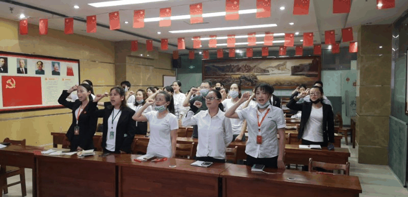 百年集團(tuán)人力資源部組織開展新員工入職培訓(xùn)